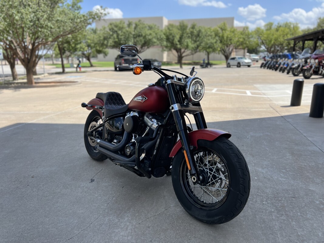 2019 Harley-Davidson Softail Slim Wicked Red Denim - Photo 2