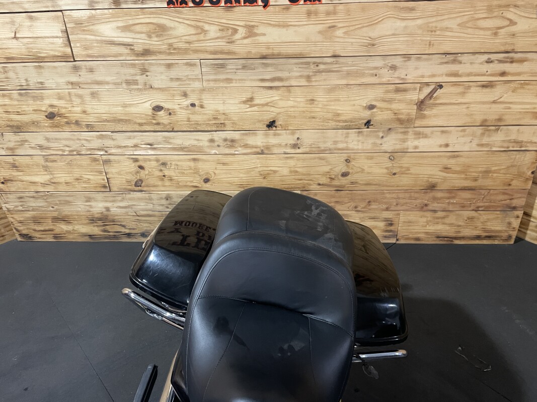 Harley-Davidson Road King 2018 FLHR Vivid Black - Photo 6