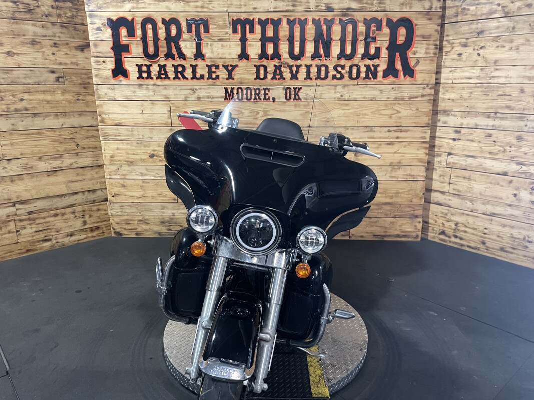 Harley-Davidson Electra Glide Ultra Classic 2018 FLHTCU VIVID BLACK - Photo 5