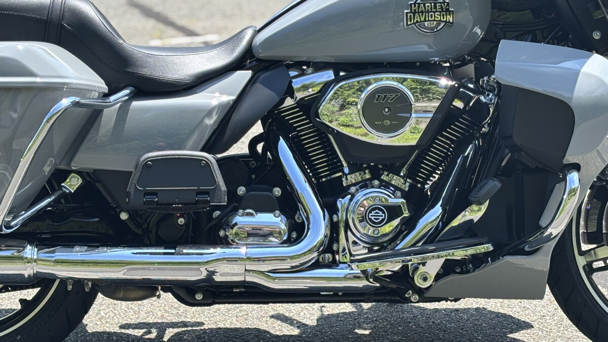 2025 Harley-Davidson Street Glide Ultra Billiard Gray - Photo 2