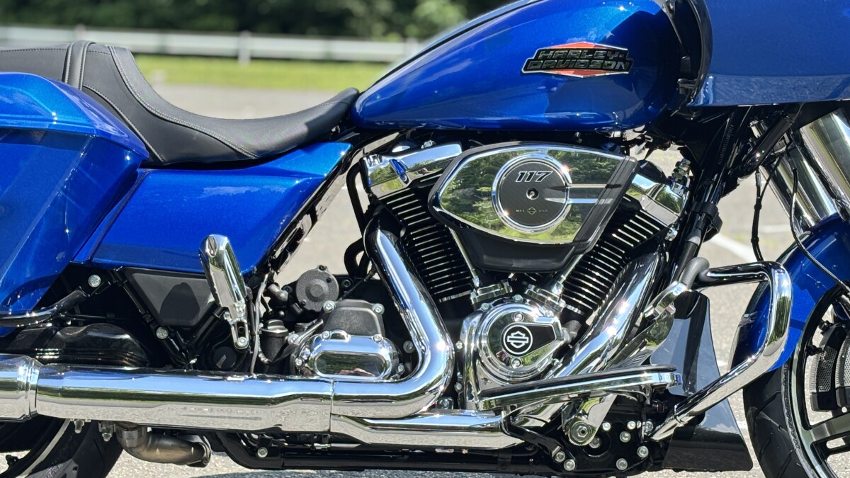 FLTRX 2025 Road Glide - Photo 3