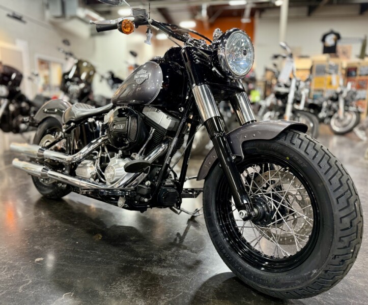 2016 Harley-Davidson® Softail Slim® Two-Tone Charcoal Satin/Vivid Black Satin