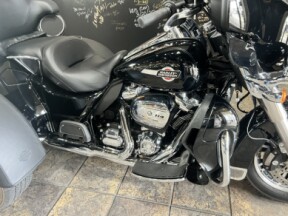 2023 Harley-Davidson Tri Glide® Ultra	 thumb 0