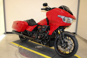 2025 Harley-Davidson CVO Road Glide ST Grand American Touring FLTRXSTSE thumb 2