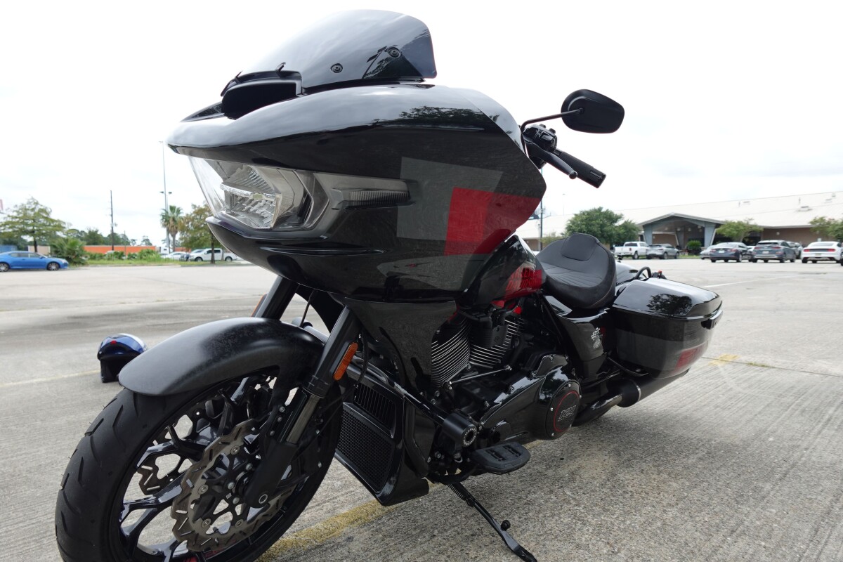 2025 Harley-Davidson CVO Road Glide ST FLTRXSTSE - Photo 4
