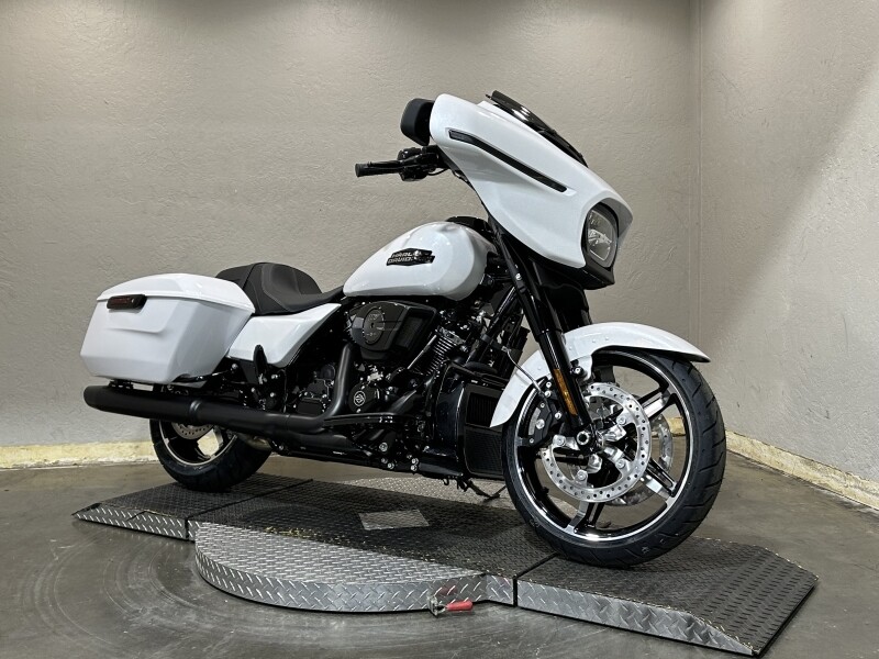 Harley-Davidson Street Glide 2025 FLHX 84621013 WHITE ONYX PRL - Photo 2