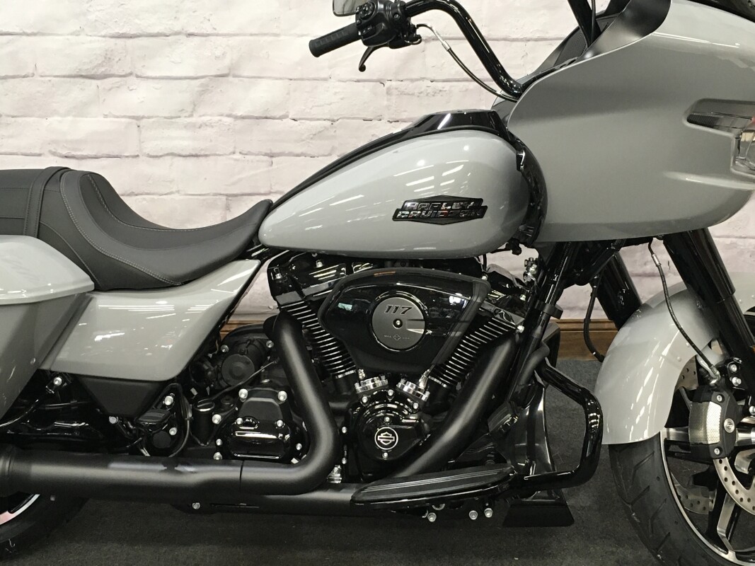 2025 Harley-Davidson Road Glide Billiard Gray - Black Finish FLTRX - Photo 3