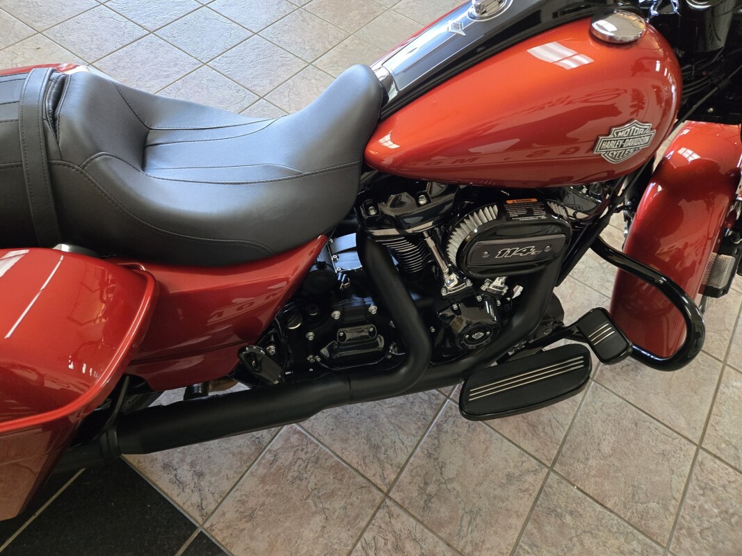 2025 Harley-Davidson Road King Special Whiskey Fire - Photo 2
