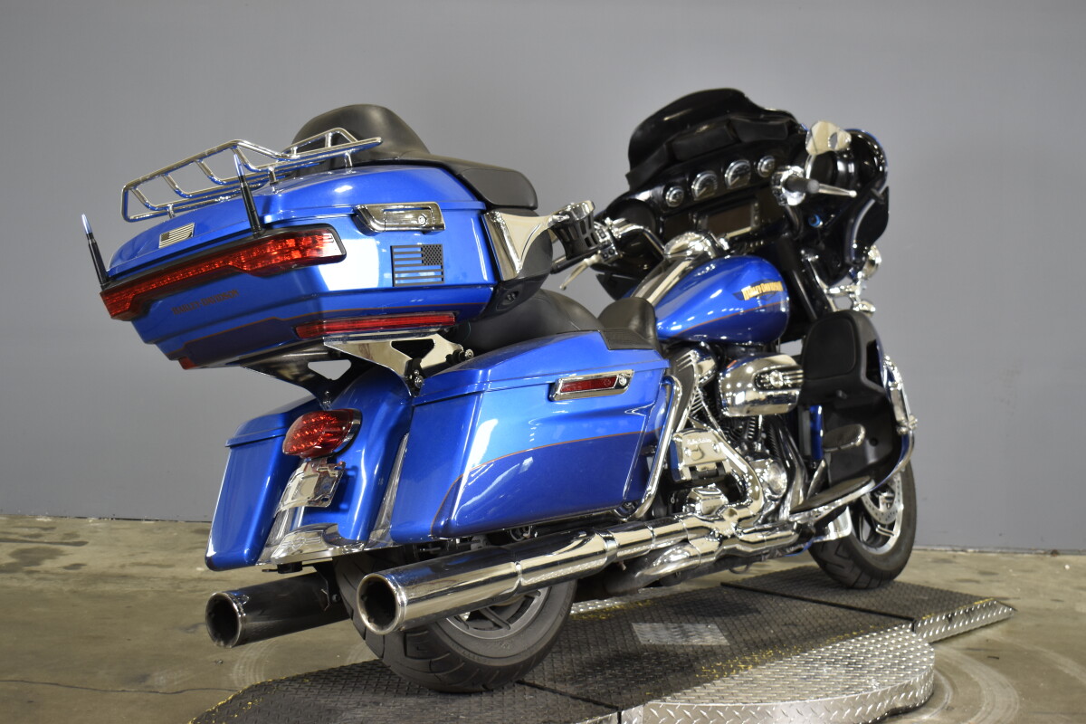 2017 Harley-Davidson Ultra Limited FLHTK - Photo 9