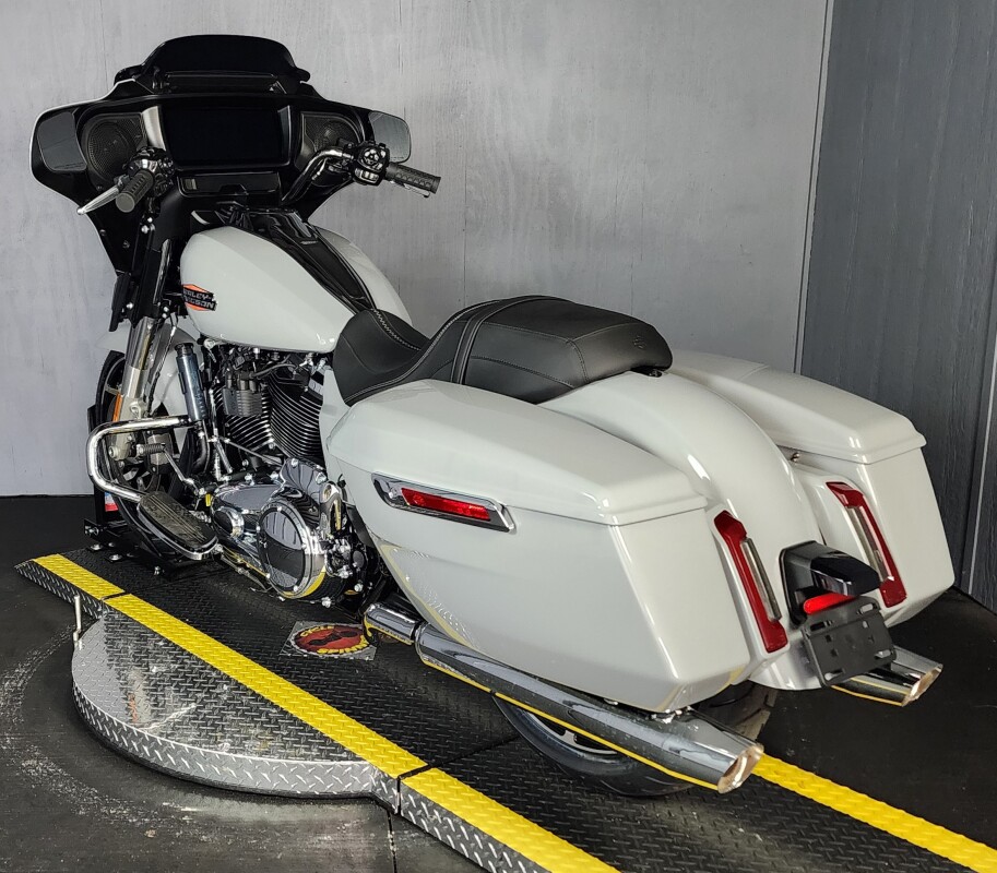2025 Harley-Davidson Street Glide FLHX BILLIARD GRAY - Photo 10