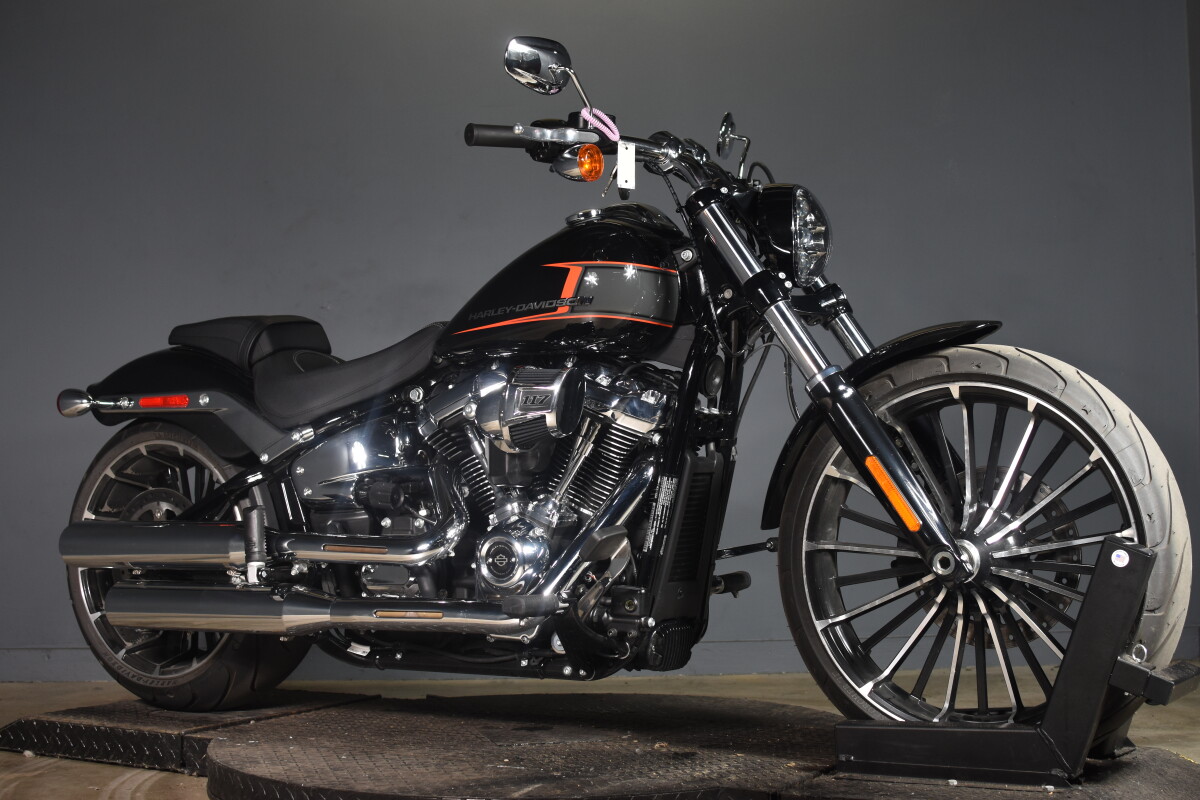 2024 Harley-Davidson Breakout 117 FXBR - Photo 2