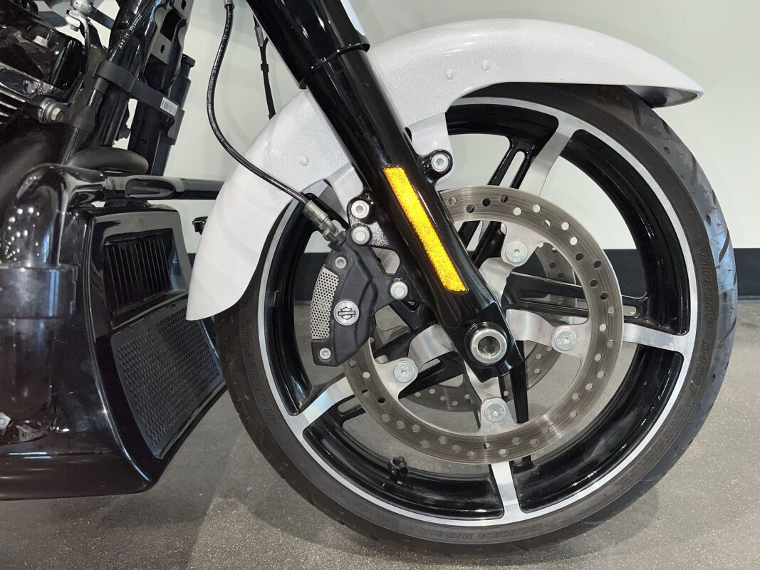 2024 Harley-Davidson Street Glide FLHX - Photo 3