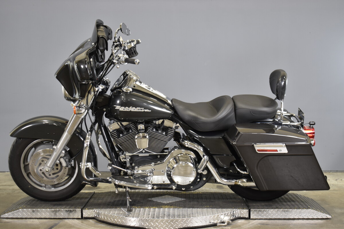 2005 Harley-Davidson Road King Custom FLHRSI - Photo 5