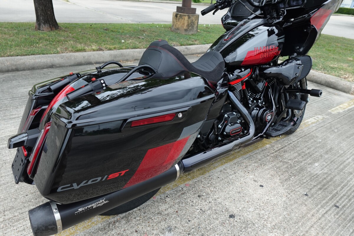 2025 Harley-Davidson CVO Road Glide ST FLTRXSTSE - Photo 10