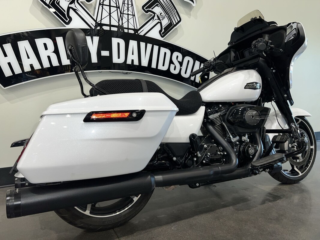 2024 Harley-Davidson Street Glide FLHX - Photo 9