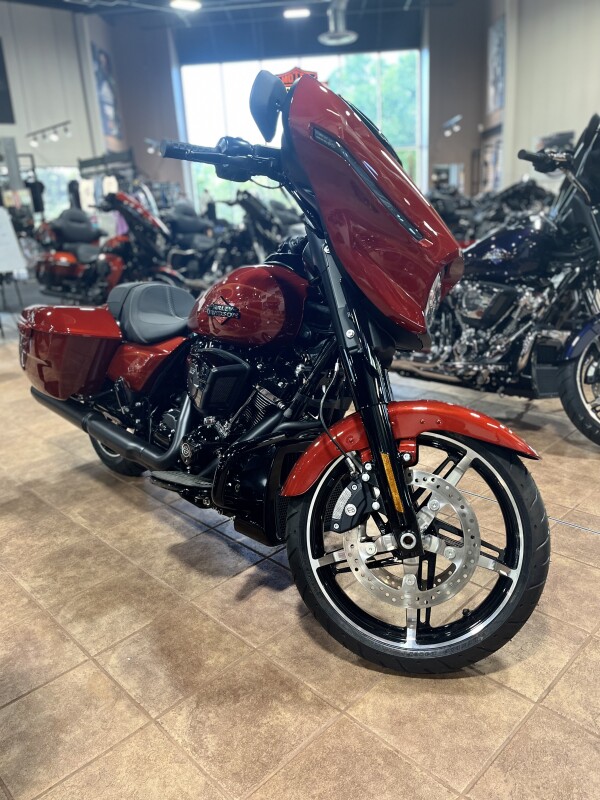 2025 Harley-Davidson Street Glide - Photo 6