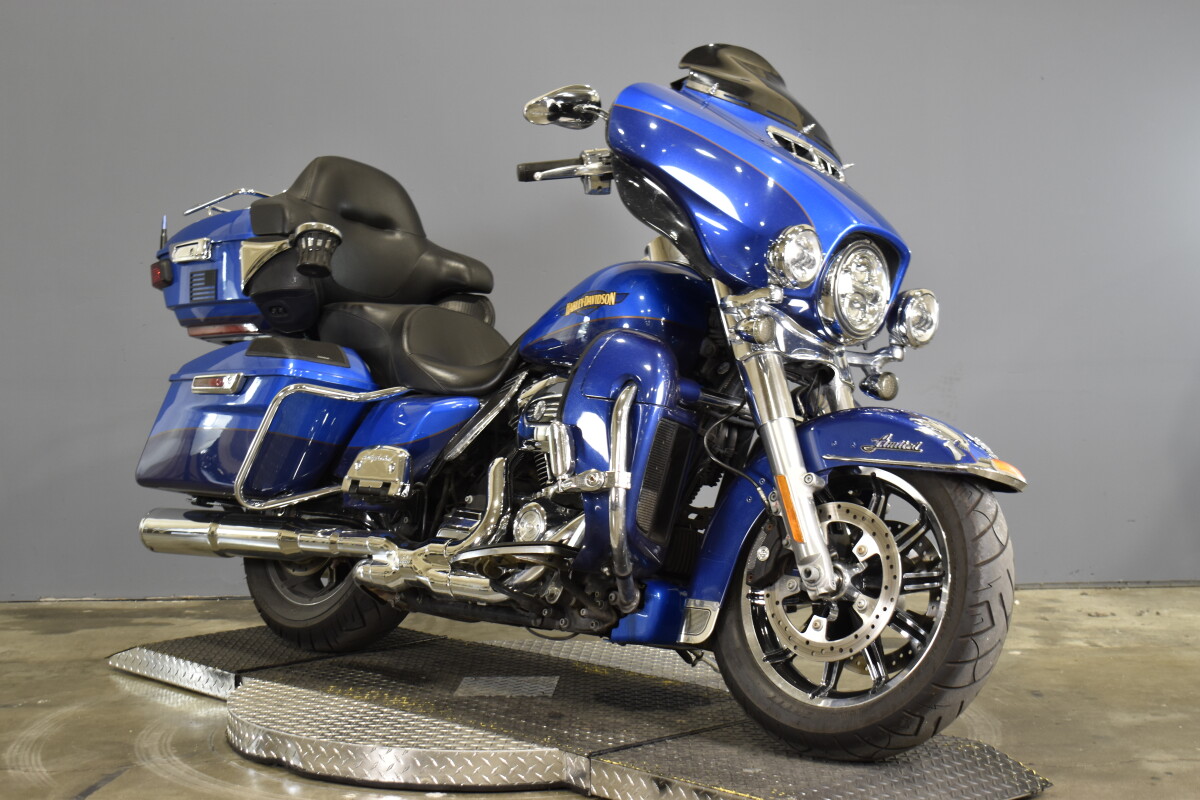 2017 Harley-Davidson Ultra Limited FLHTK - Photo 2