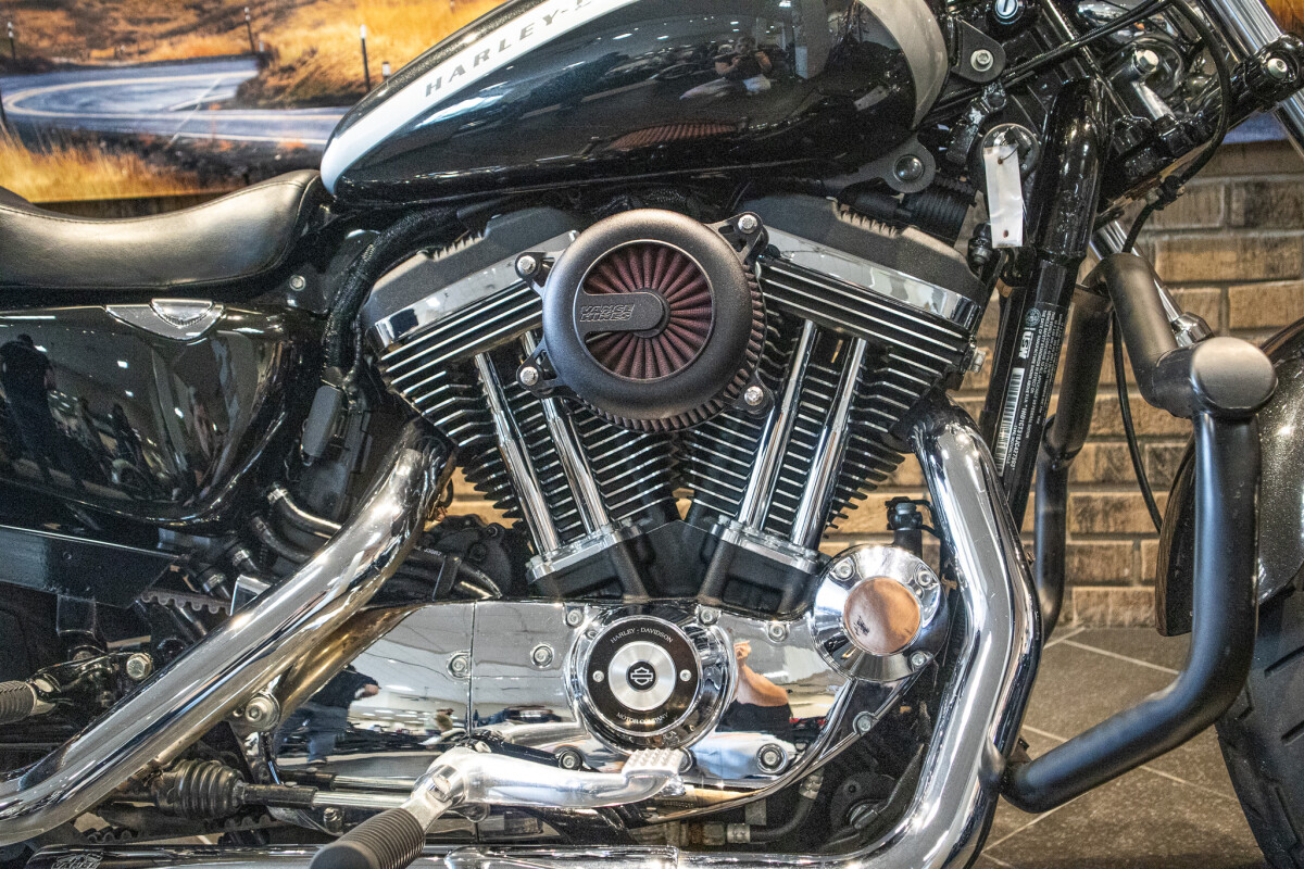 2018 1200 Custom (XL1200C) - Photo 6