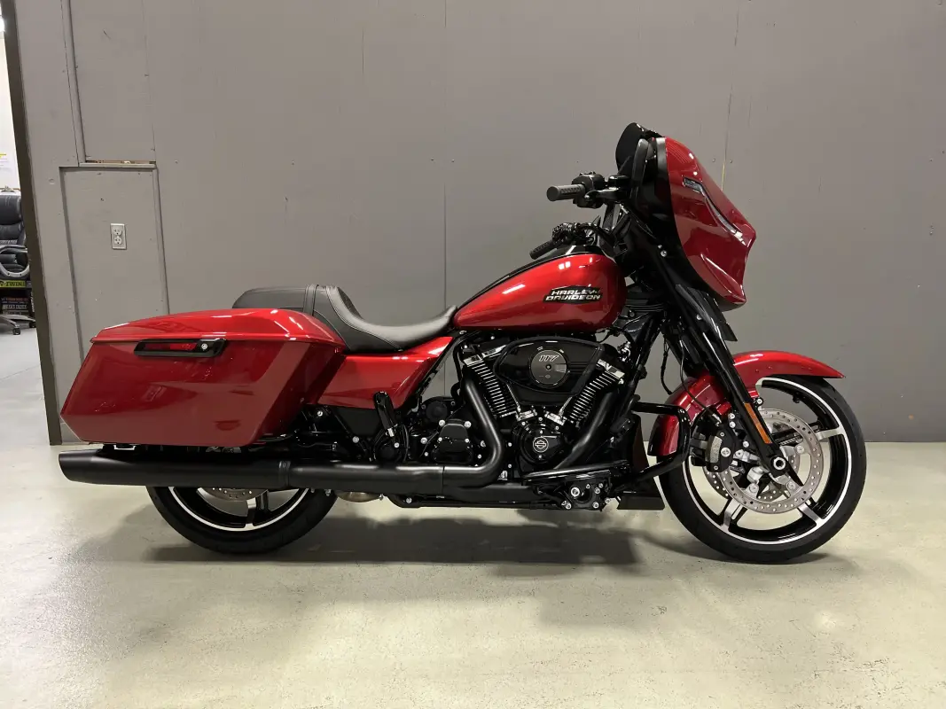 FLHX 2025 Street Glide