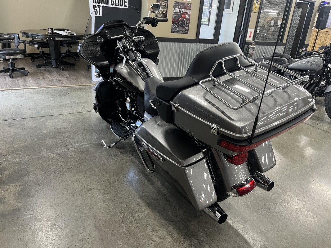 2016 Harley-Davidson Road Glide Ultra FLTRU - Photo 4