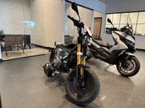  BMW Motorrad CE 02 2025 25C2 SRA92742 BLACK thumb 2