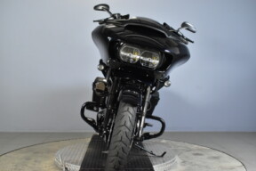 2022 Harley-Davidson® CVO™ Road Glide® FLTRXSE thumb 1