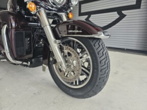2022 Harley-Davidson® Tri Glide® Ultra thumb 1
