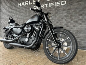 2021 Harley-Davidson® Iron 883™ Black Denim thumb 3
