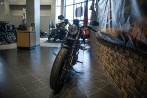 2021 Iron 883™ (XL883N) thumb 3