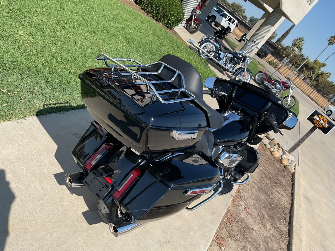 FLHXU 2025 Street Glide Ultra - Photo 6