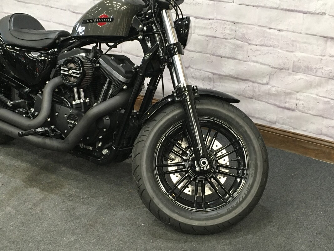 2017 Harley-Davidson Forty-Eight Billet Silver XL1200X - Photo 4