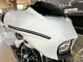 2025 FLHX - Street Glide thumb 1
