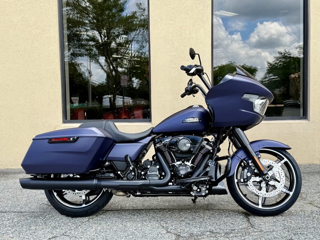 2025 Harley-Davidson Road Glide FLTRX - Photo 2
