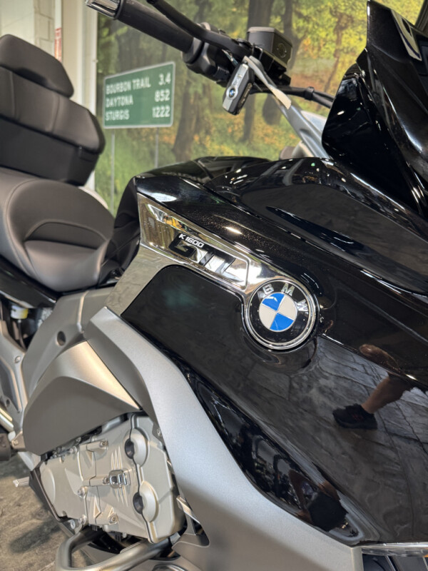 2025 BMW Motorrad K 1600 GTL - Photo 2