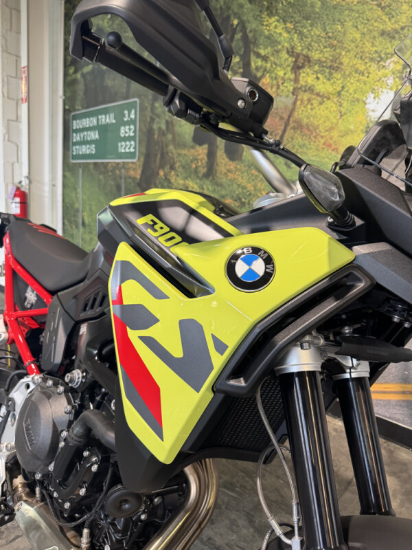 2025 BMW Motorrad F 900 GS - Photo 2