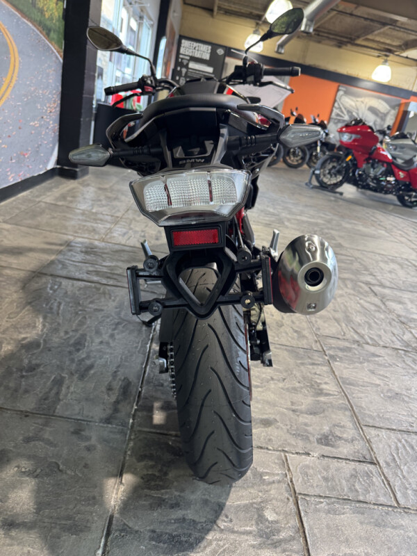 2025 BMW Motorrad G 310 R, photo 17