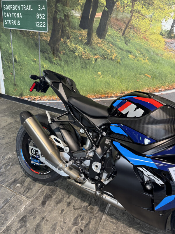 2026 BMW M 1000 RR - Photo 7