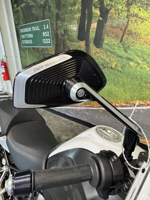 2023 BMW Motorrad R 1250 GS - Photo 4