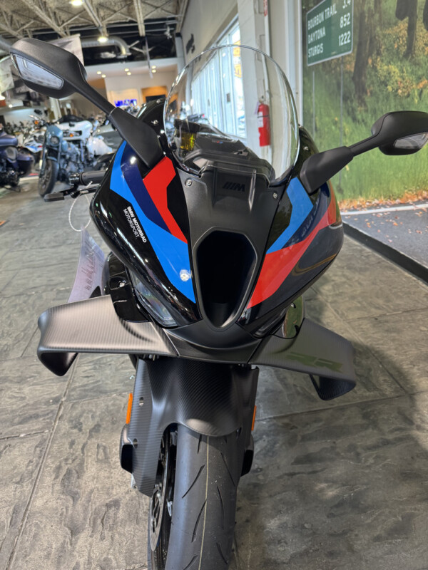 2026 BMW M 1000 RR - Photo 10