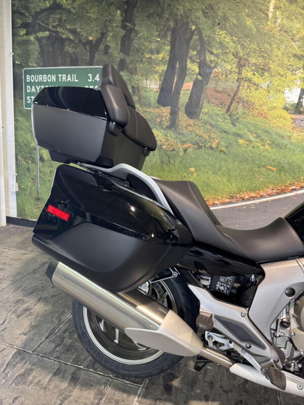 2025 BMW Motorrad K 1600 GTL - Photo 6