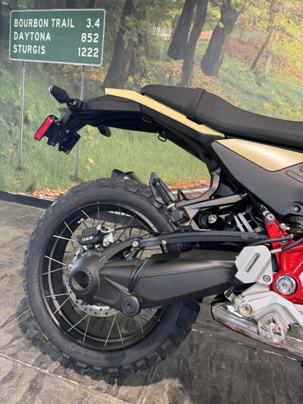 2026 BMW Motorrad R 12 G/S - Option 719 - Photo 6