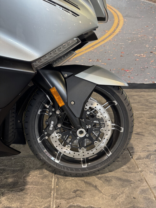 2025 BMW Motorrad K 1600 B - Option 719 - Photo 9