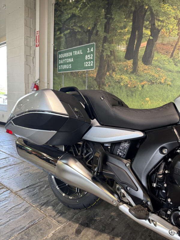 2025 BMW Motorrad K 1600 B - Option 719 - Photo 7