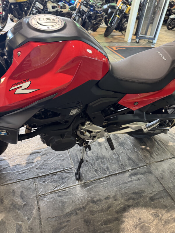 2024 BMW F 900 R - Photo 10
