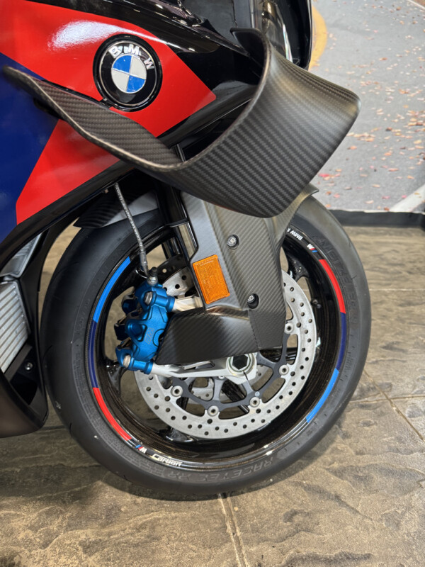 2026 BMW M 1000 RR - Photo 8