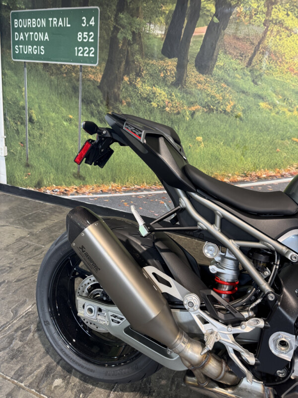 2025 BMW Motorrad S 1000 RR - Photo 6