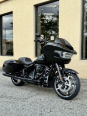 2026 Harley-Davidson® Road Glide® FLTRX thumb 2