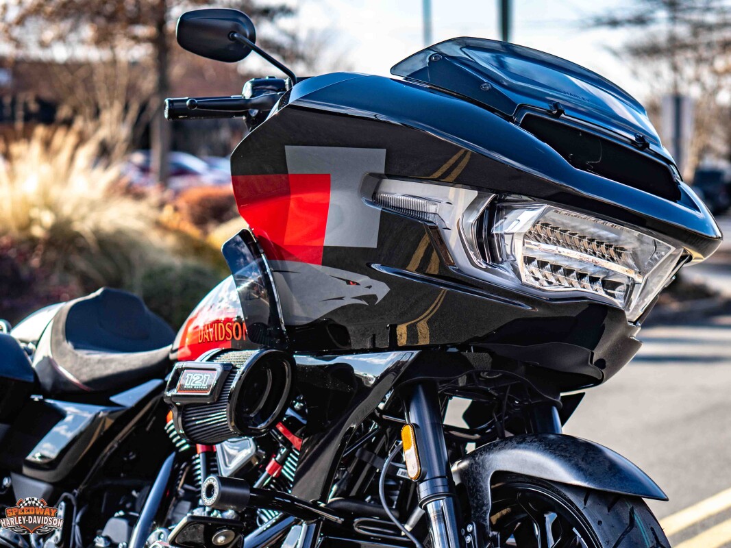 FLTRXSTSE 2025 CVO Road Glide ST - Photo 9