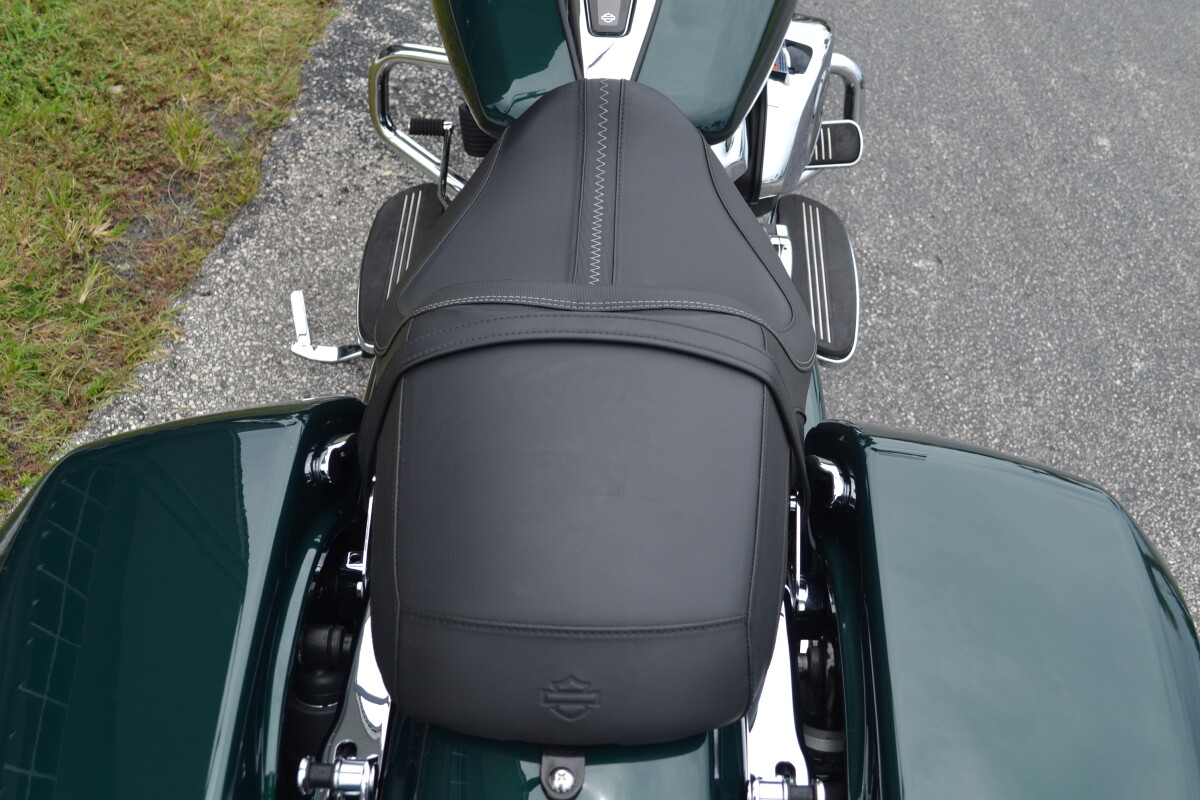 2024 Harley-Davidson Road Glide Alpine Green - FLTRX - Photo 9