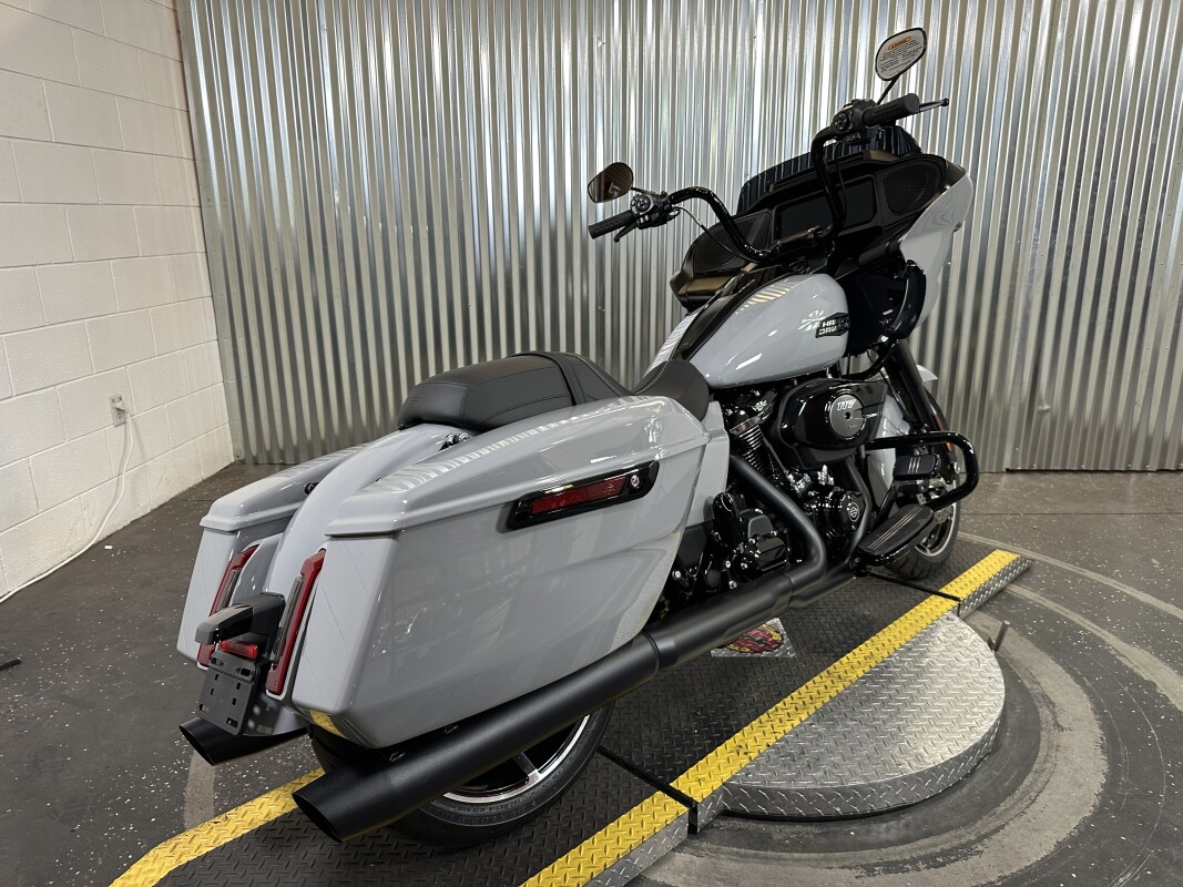 2025 Harley-Davidson Road Glide Billiard Gray - Black Finish - Photo 8